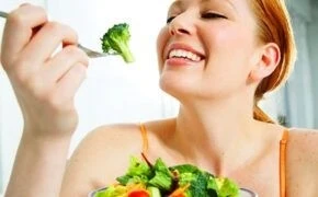 THÓI QUEN ĂN UỐNG KHÔNG LÀNH MẠNH CÓ KHẢ NĂNG DẪN TỚI UNG THƯ ?